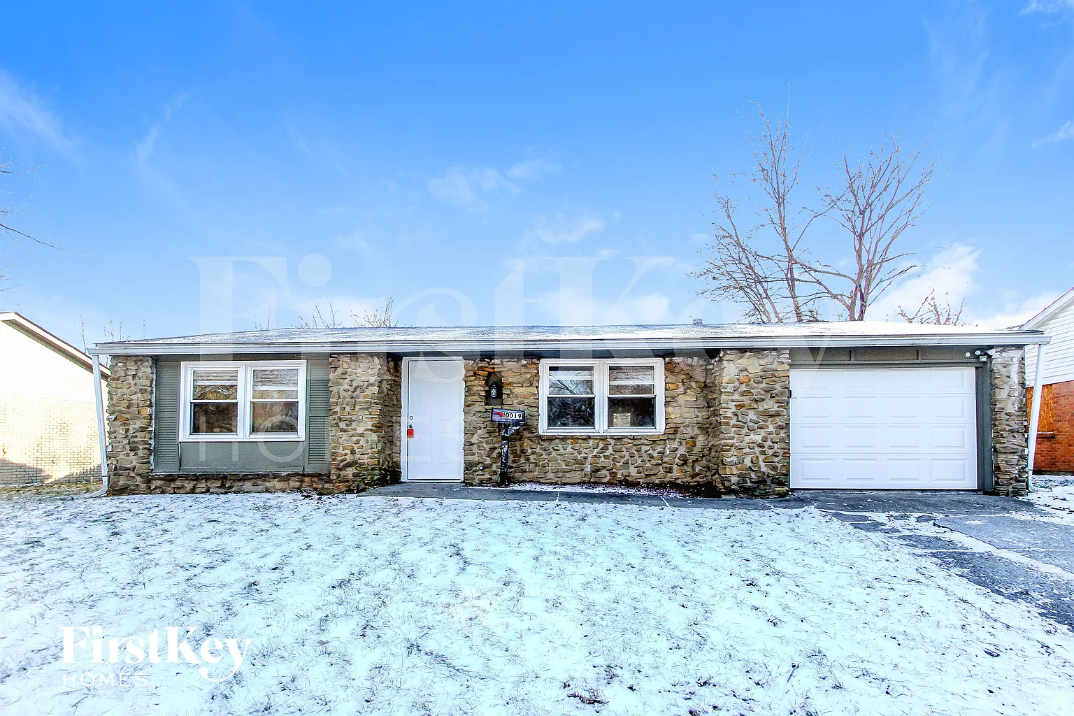 10019 Catalina Dr photo 1
