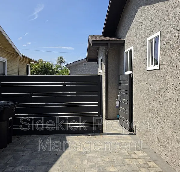 432 W Garfield Ave — Photo 24