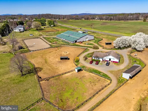 7453 Opal Rd, Warrenton, VA 20186