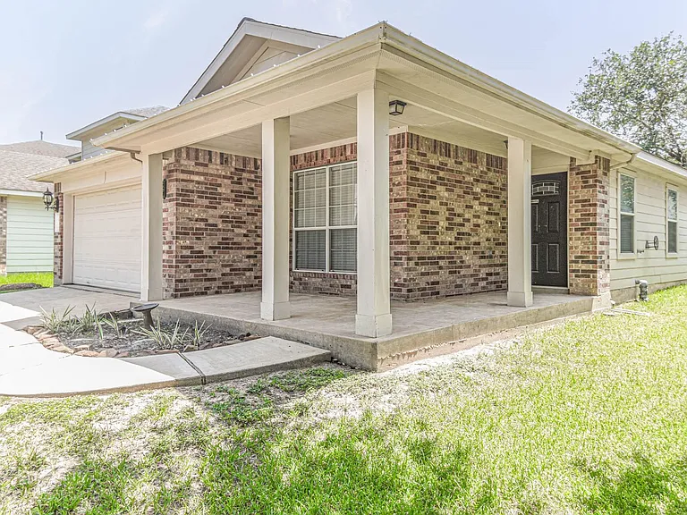 20210 Ribbonwood Point Ct — Photo 2
