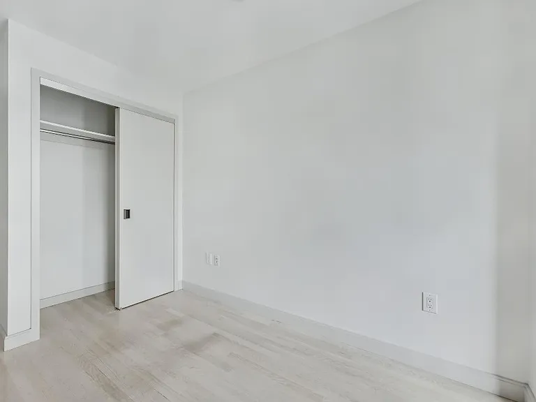 152 2nd Ave #2F — Photo 7