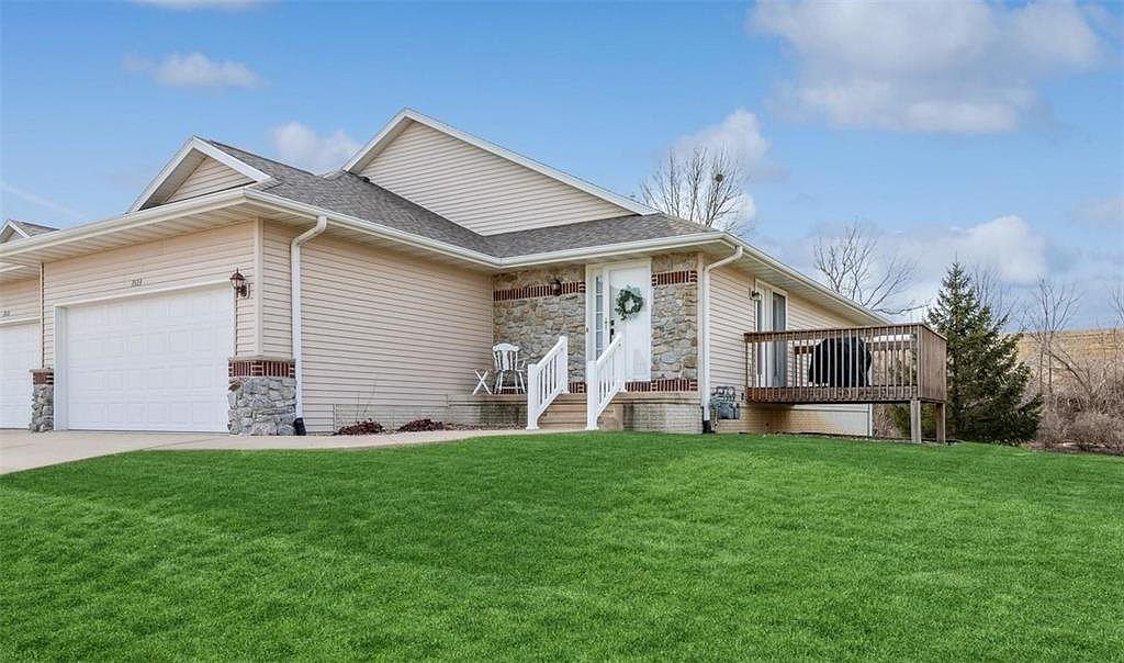 3523 Stoney Point Rd SW, Cedar Rapids, IA 52404 Zillow