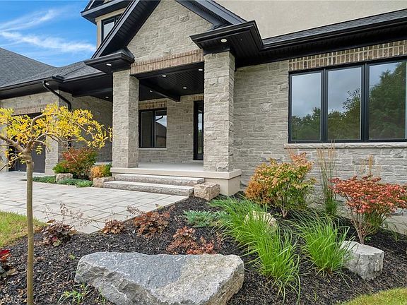 2nd image of 62 River Run Pl