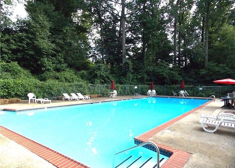 1st image of 400 Glendale Rd #G-22