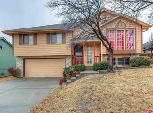 7711 N 83rd St, Omaha, NE 68122