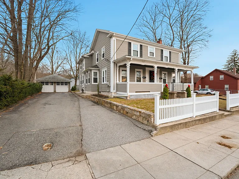 17 N Pleasant St #1 — Photo 15