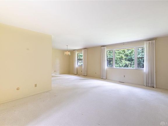 4th image of 1440 Delynn Dr