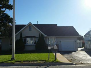 6841 97th Pl, Chicago Ridge, IL 60415