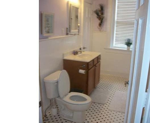 2nd image of 1101 W Grace St #U8
