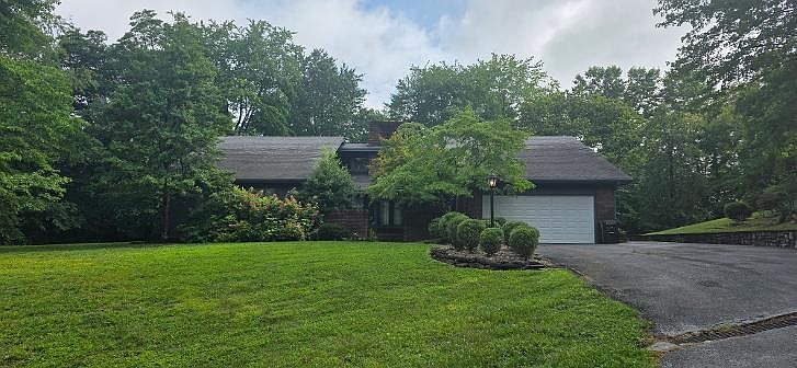 1st image of 950 Nazareth Rd