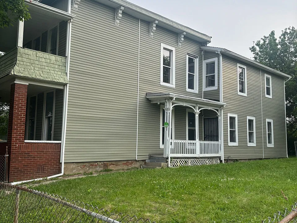918 Walnut St