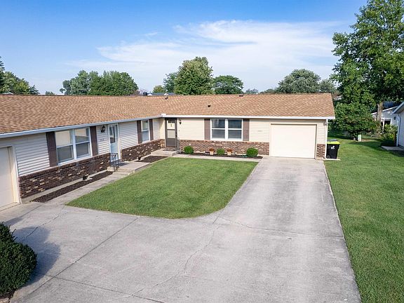 2nd image of 1511 Avon Pl