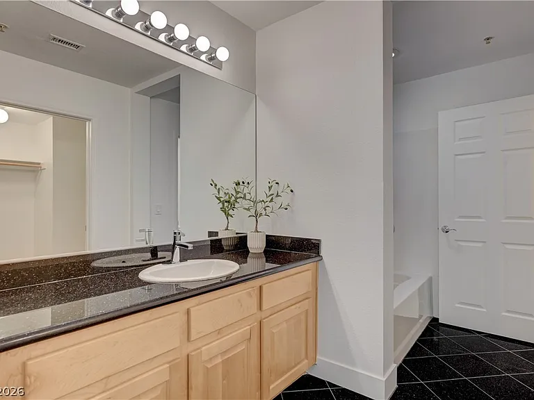 55 E Agate Ave #304 — Photo 26