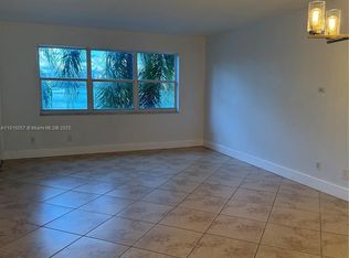 18901 NE 14th Ave APT 204, Miami, FL 33179