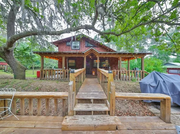 4753 Merlin Cir, Dade City, FL 33523