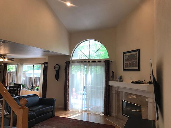 4th image of 2119 Calle Vista Verde