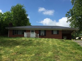 136 Brock Ln NE, Charleston, TN 37310