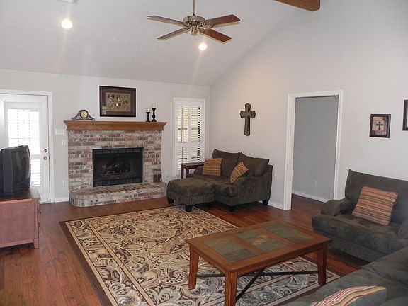 4th image of 8002 Charleston Ct