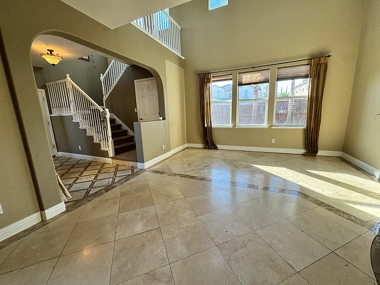 601 Barranca Ct — Photo 5