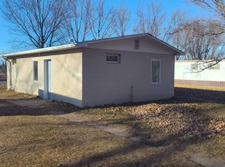 615 Parkland Dr SW, Rugby, ND 58368