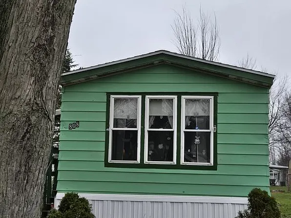 808 Nicole Ln, Angola, NY 14006