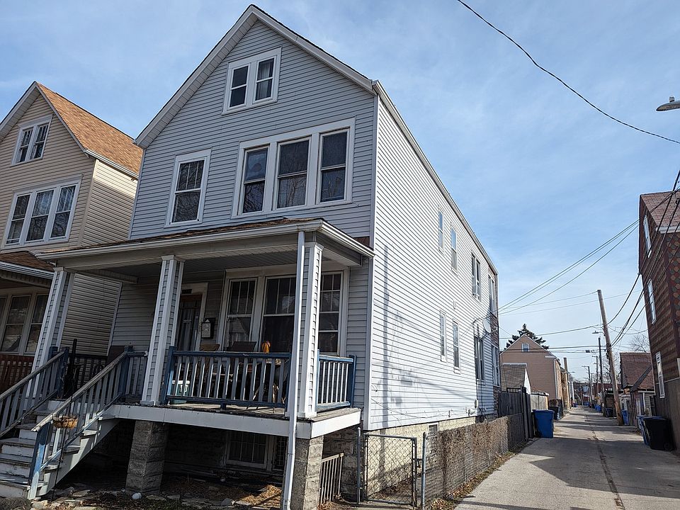 2nd image of 4445 S Maplewood Ave