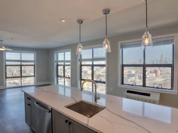 32 Oakland Avenue image 5 of 32