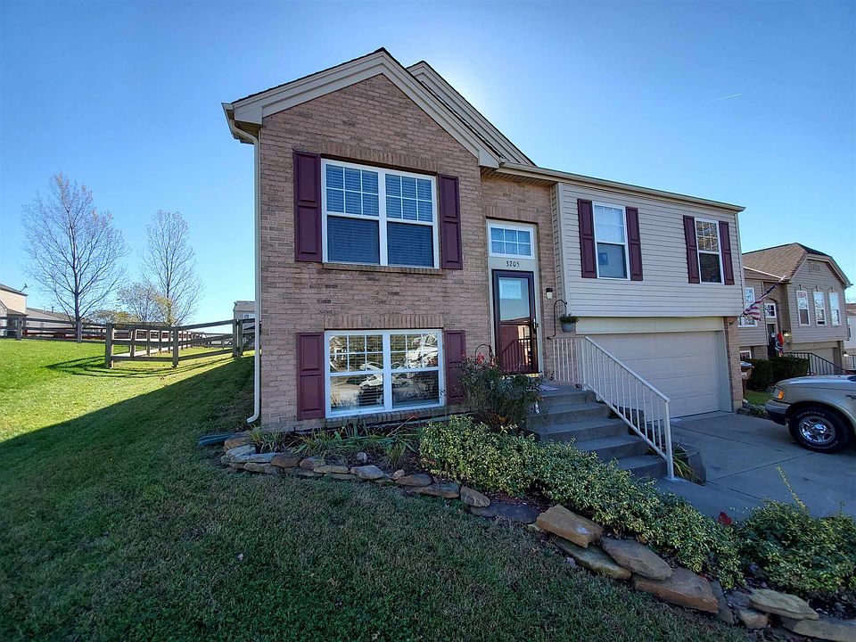 1st image of 3205 Bridlerun Dr