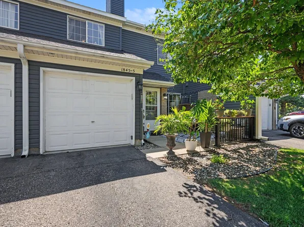 1845 Donegal Dr APT 5, Woodbury, MN 55125