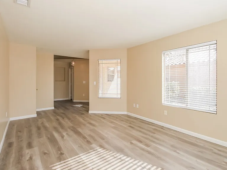 2024 E Appaloosa Rd — Photo 8