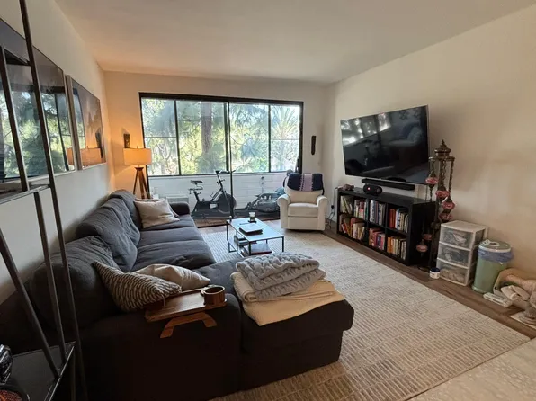 310 Tahiti Way APT 204, Marina Del Rey, CA 90292