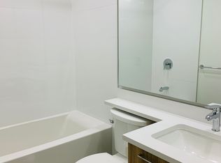 7588 16th St #207, Burnaby, BC