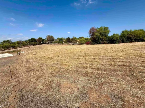 1916 Grey Rabbit Hollow Ln, Fallbrook, CA 92028