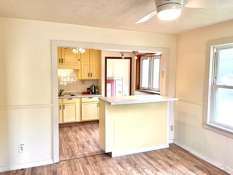 1529 W 2nd St — Photo 12