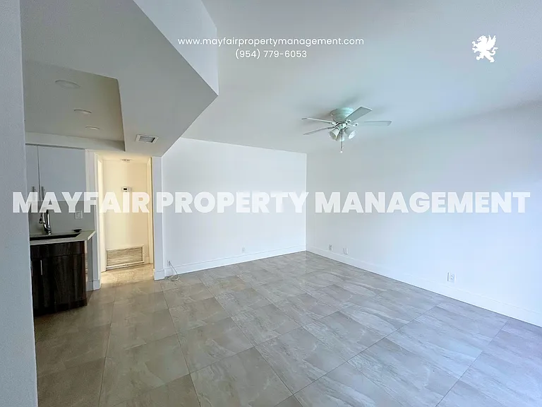 1534 SE 15th St #5 — Photo 4