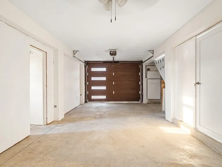 412 Stella Royal — Photo 16