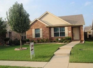 8933 Wayne St, Aubrey, TX 76227