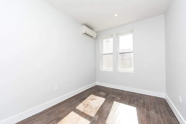 Rented by Coldwell Banker Reliable Real Estate | media 8