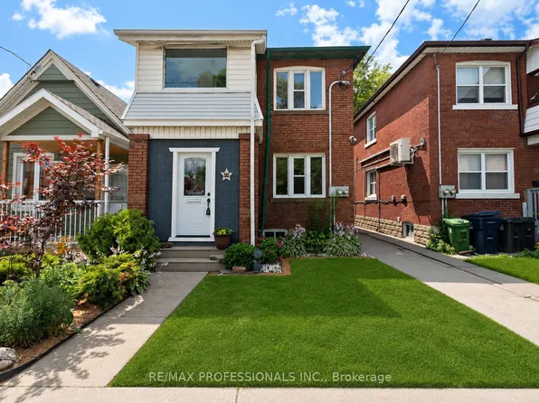 502 Jane St, Toronto, ON M6S 4A2