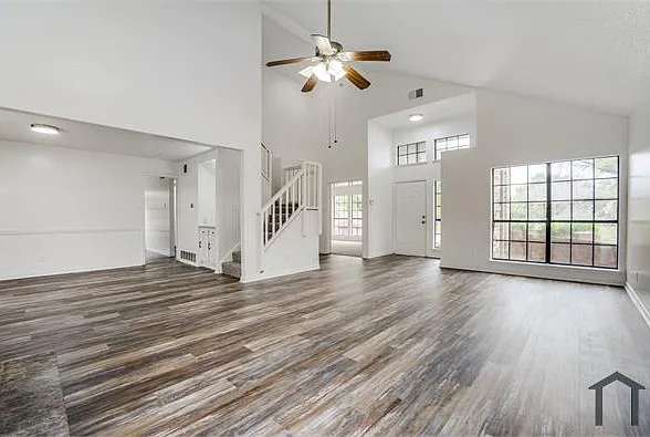 434 Wellington Dr — Photo 13