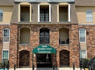 3320 N Arnoult Rd APT 110, Metairie, LA 70002