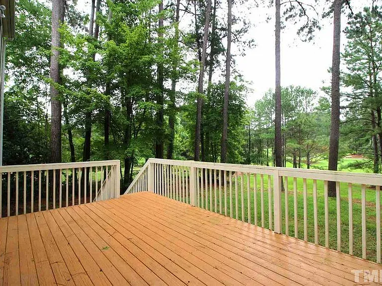 209 Ashley Brook Ct — Photo 18