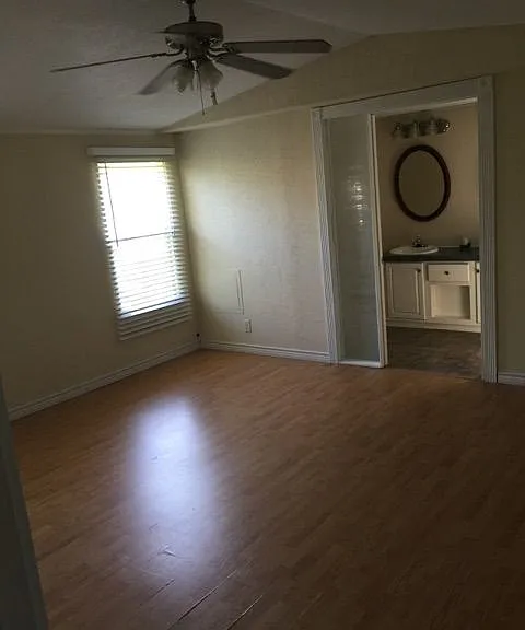 Sherwood Village — Photo 51