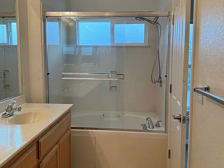 1311 Gianna Ln — Photo 13