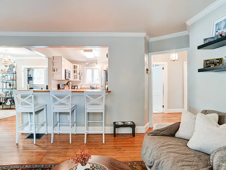 2215 Scott Ave — Photo 12