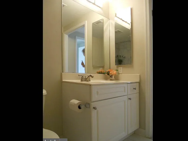 2726 Gallows Rd #1512 — Photo 5