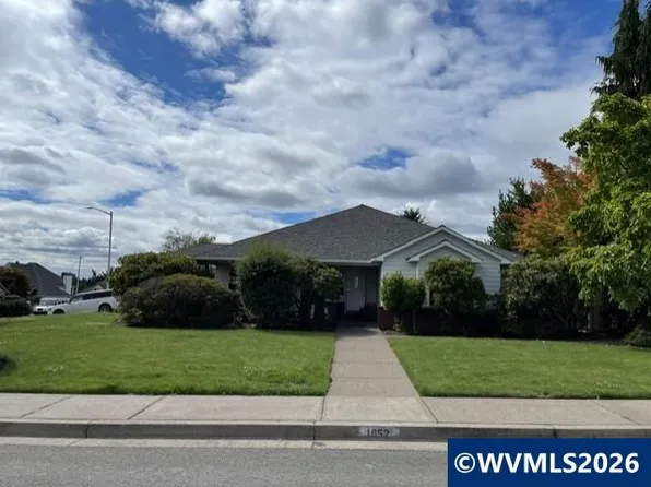 1852 Chapman Hill Dr NW, Salem, OR 97304