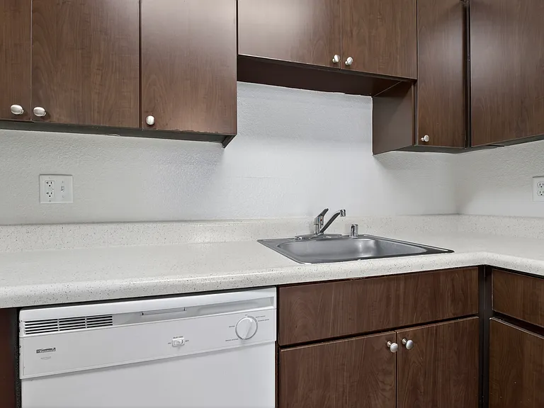 Spring Meadows Apartments — Photo 18