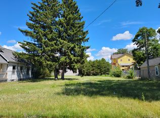 1312 Sanford St, Muskegon, MI 49441