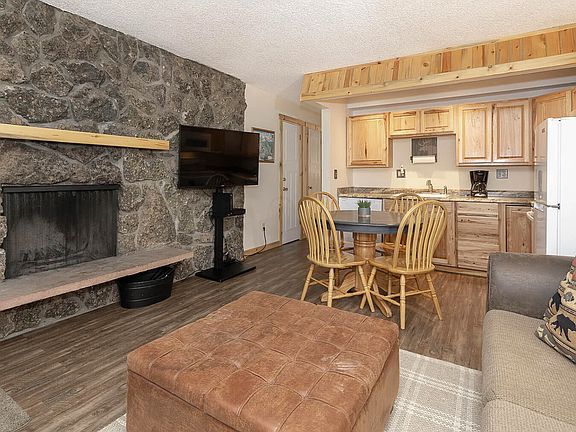 2nd image of 466 Hi Country Dr #3